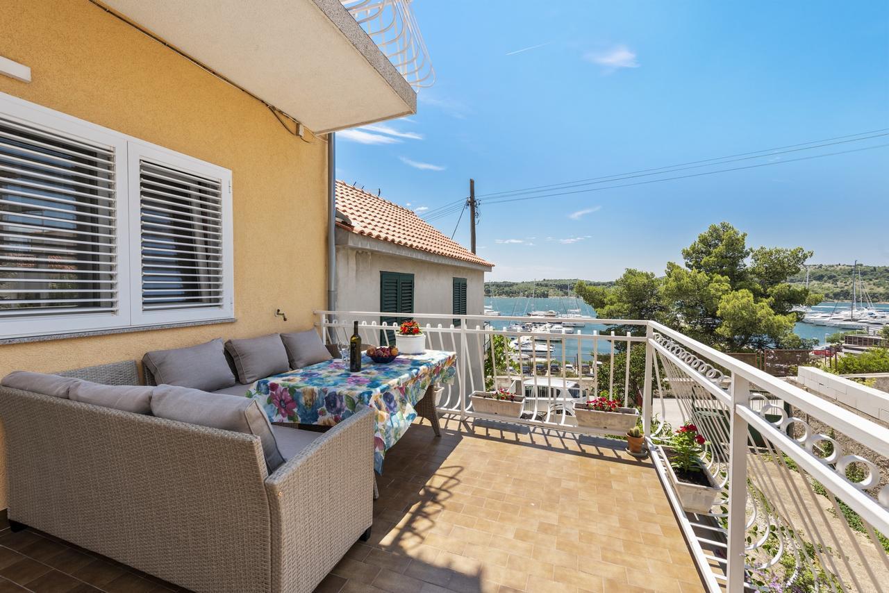 Apartments Tara, Sibenik - Mandalina Exterior foto